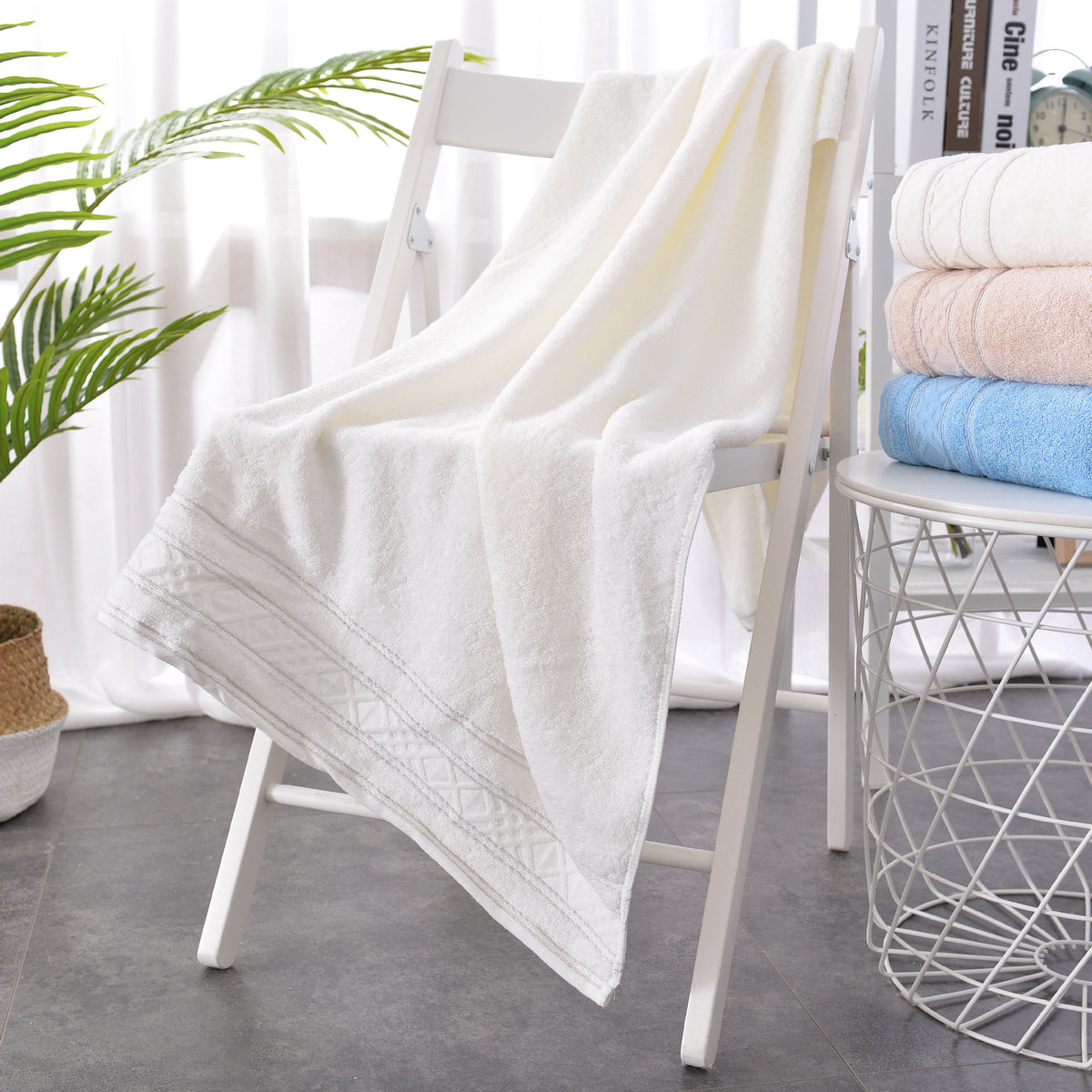 Large Cotton Bath Towel - Thickened, Highly Absorbent, Solid Color