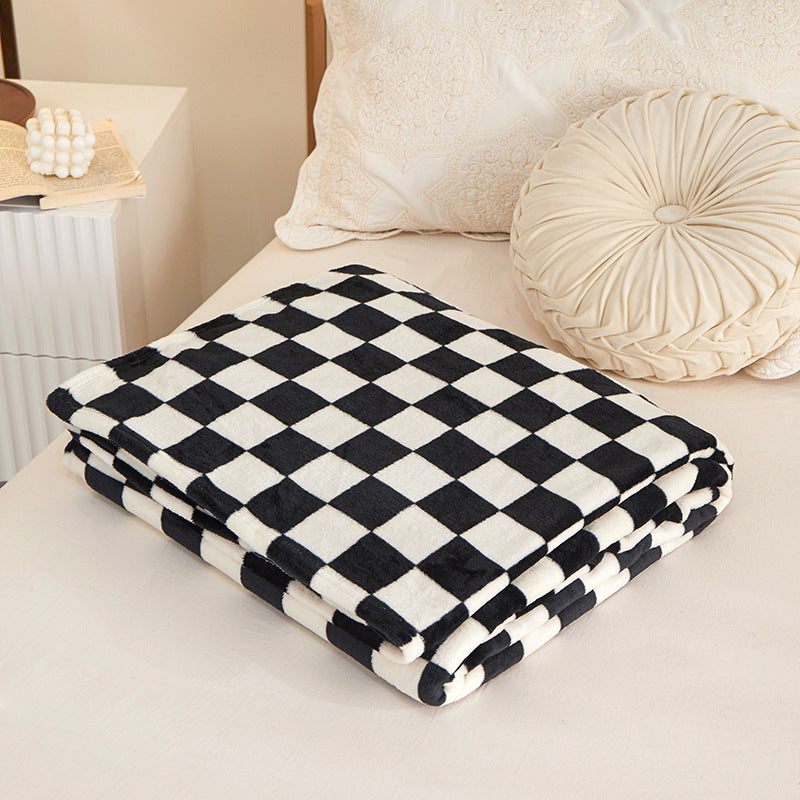 Large Flannel Blanket with Grid Pattern Thickened Soft Bedding for All Seasons