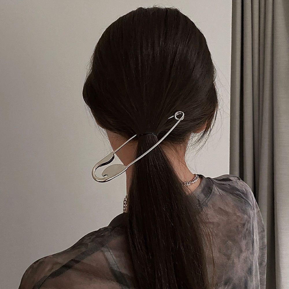 Banana Hair Clip - White K
