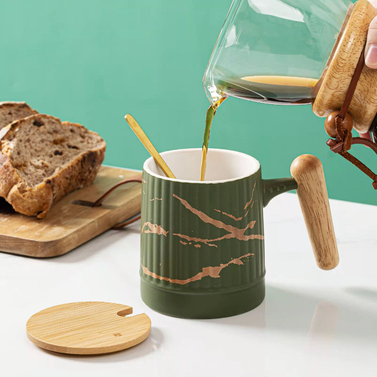 European Style Ceramic Coffee Cup with Lid and Spoon - 400ml