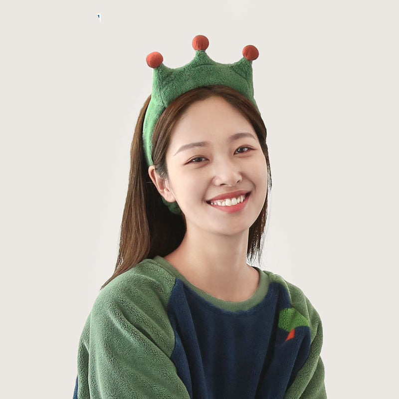Green Plush Face Wash Headband for Hair & Skincare - Nocturnal Giant Ball