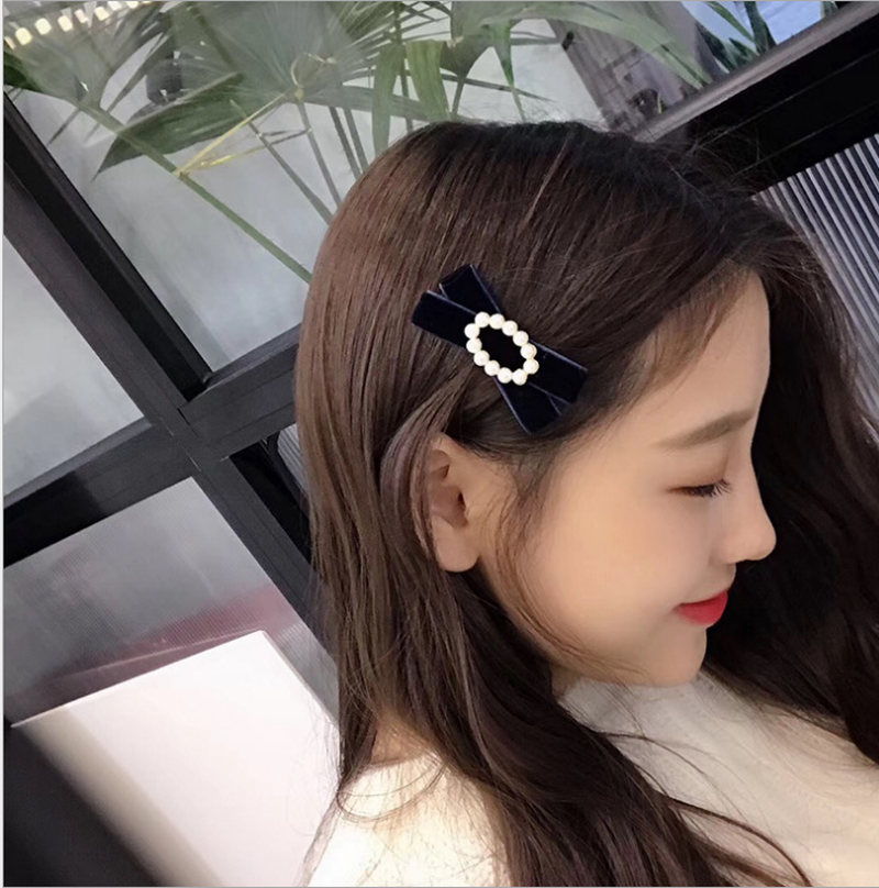 Handmade Pearl Velvet Bow Hairpin Autumn Winter Retro Hair Accessory for Women