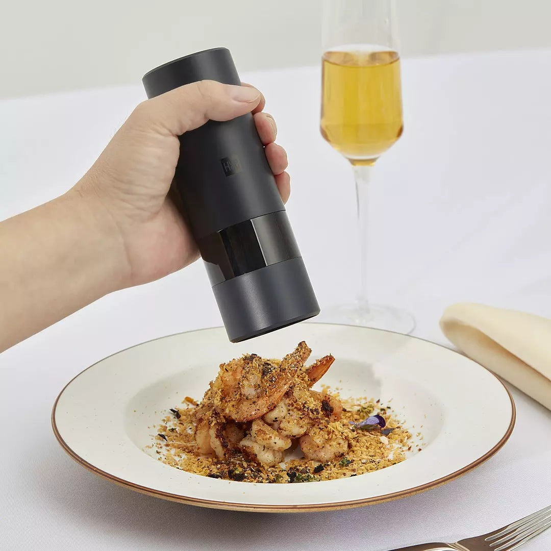 Electric Pepper and Salt Grinder Set - Adjustable Ceramic Seasoning Mill