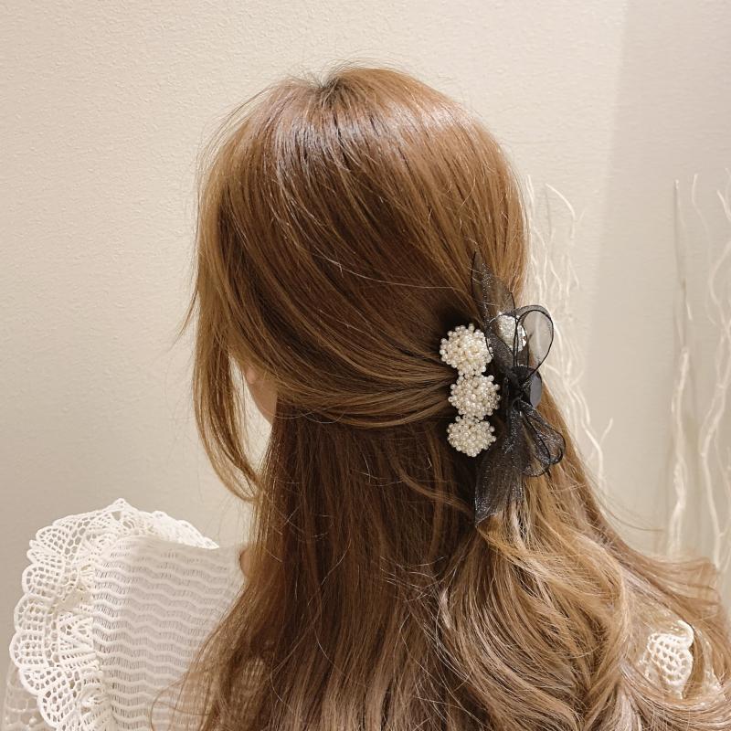 Pearl Claw Hair Clip - Multiple Sizes