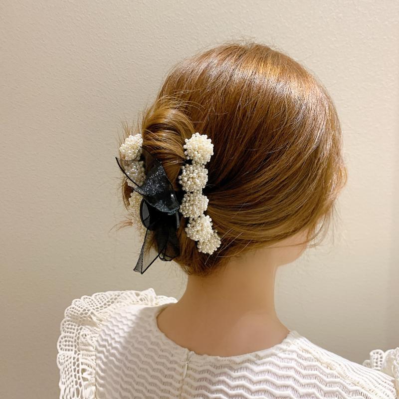 Pearl Claw Hair Clip - Multiple Sizes