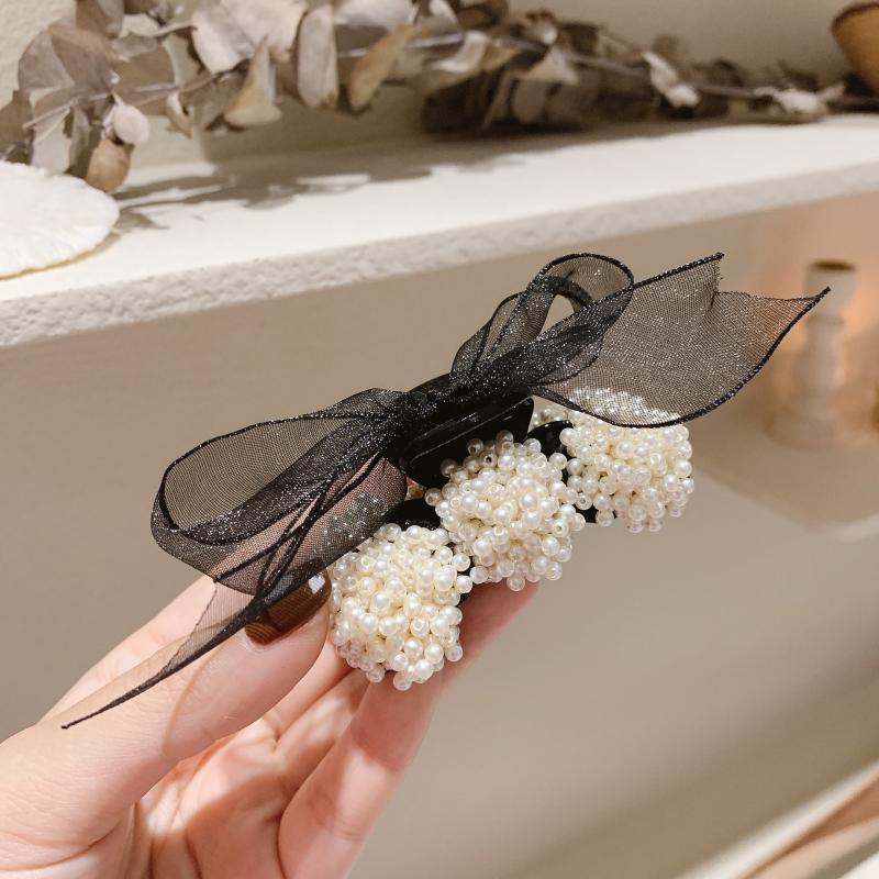 Pearl Claw Hair Clip - Multiple Sizes