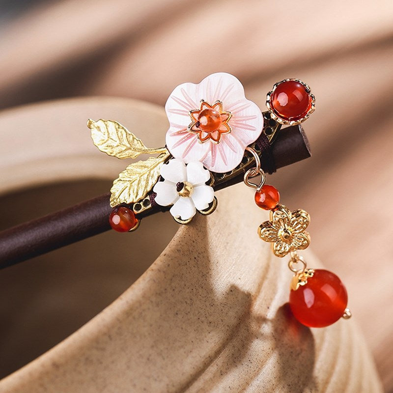 Ancient Style Wood Hairpin with Tassel - Black