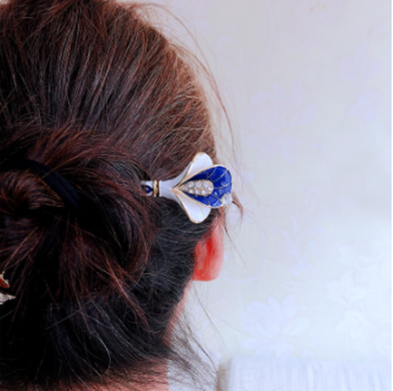 Vintage Alloy Hairpin - Blue & White Porcelain Flower