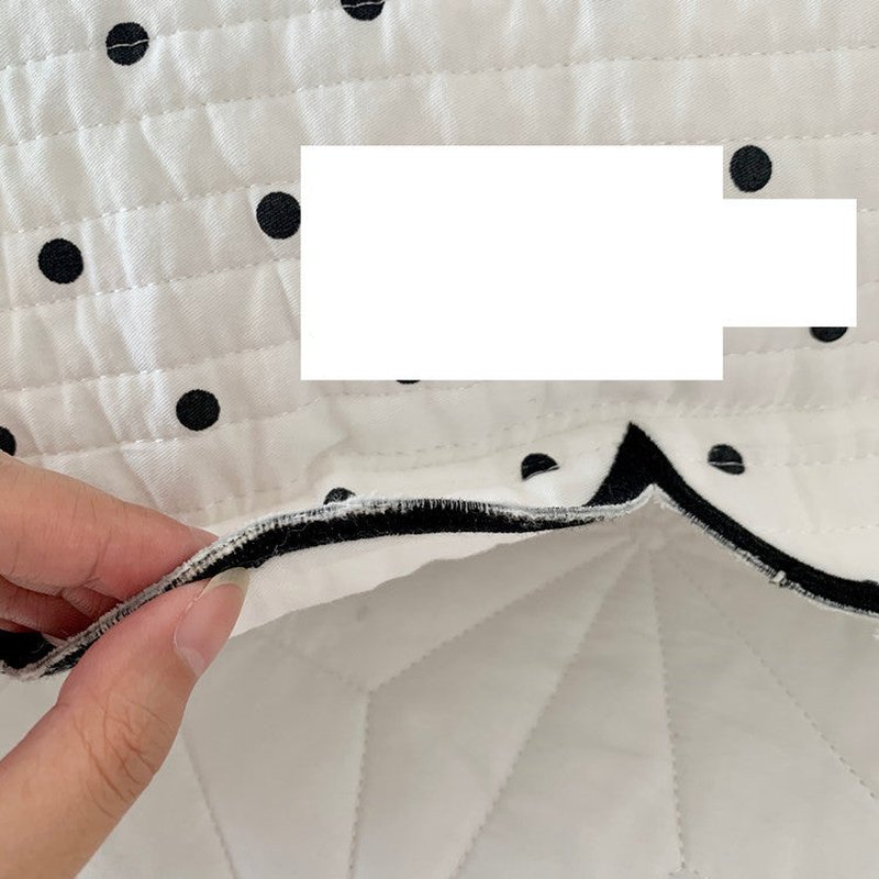 Cotton Bed Cover with Quilted White Polka Dots – Double-Sided Fairly Thick Bed Sheet
