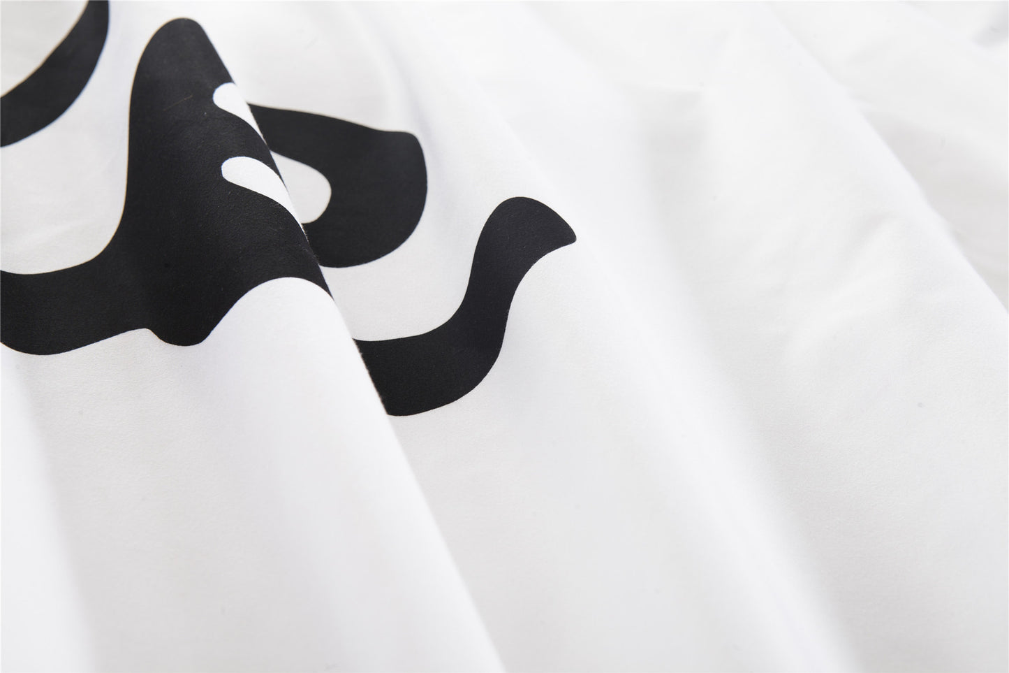 Cat Bedding Set - Black and White Parure De Lit for Home & Garden