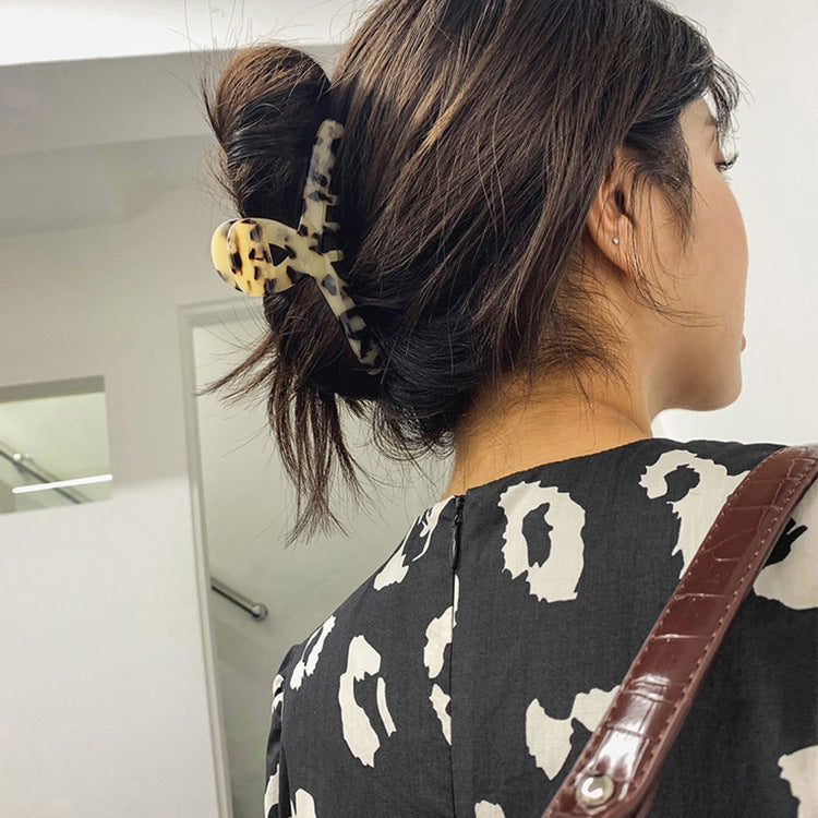 Retro Leopard Print Hair Clip - Women's Geometric Design