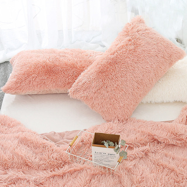 Winter Plush Pillowcase Set - Fluffy Long Plush & Velvet Bedding
