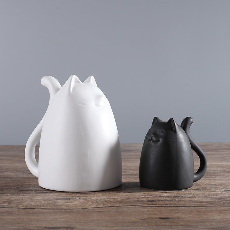 Nordic Ceramic Cat Vase Ornaments - Black & White Family of Three Decor