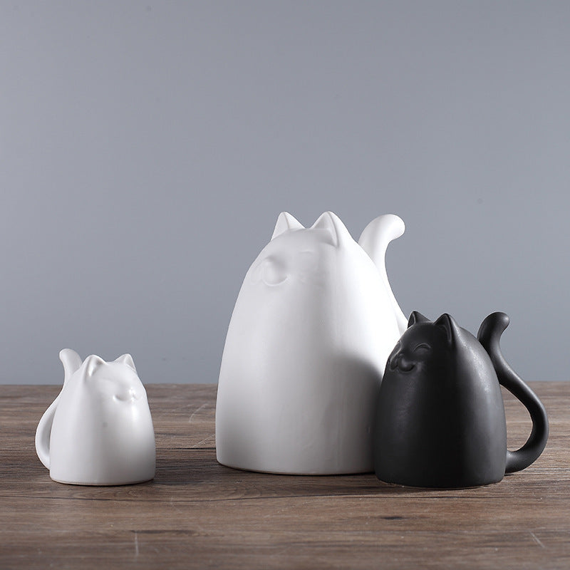 Nordic Ceramic Cat Vase Ornaments - Black & White Family of Three Decor