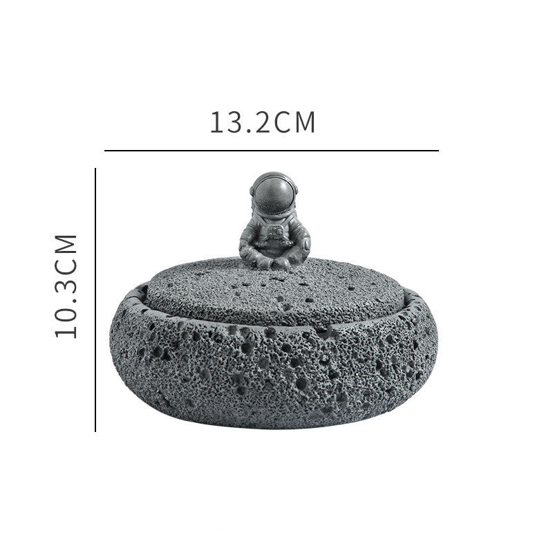Concrete Astronaut Ashtray with Cover for Home & Garden Nordic Style Black