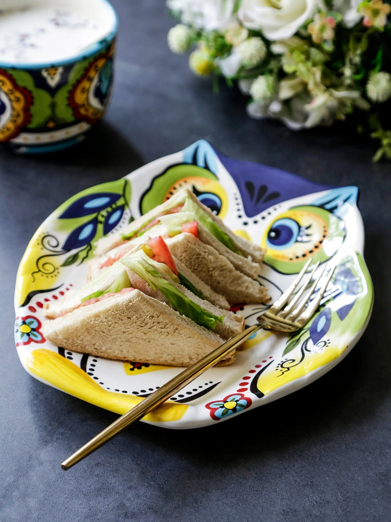 Personalized Cartoon Dinnerware Set with Irregular-Shaped Plates - Owl 9-Inch