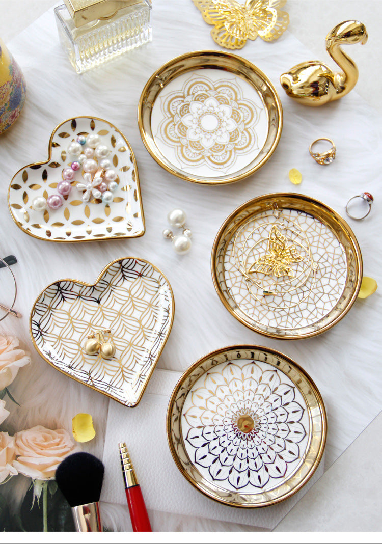 Golden Ceramic Female Desktop Storage Tray - Light Luxury Porcelain Organizer