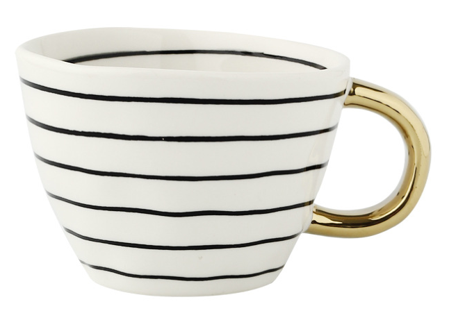Large Capacity Ceramic Mug for Coffee Tea Water - Hand-Painted Irregular Design
