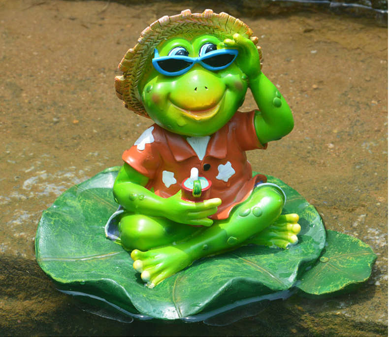 Floating Frog Water Surface Decoration for Ponds and Gardens - Resin Sculpture