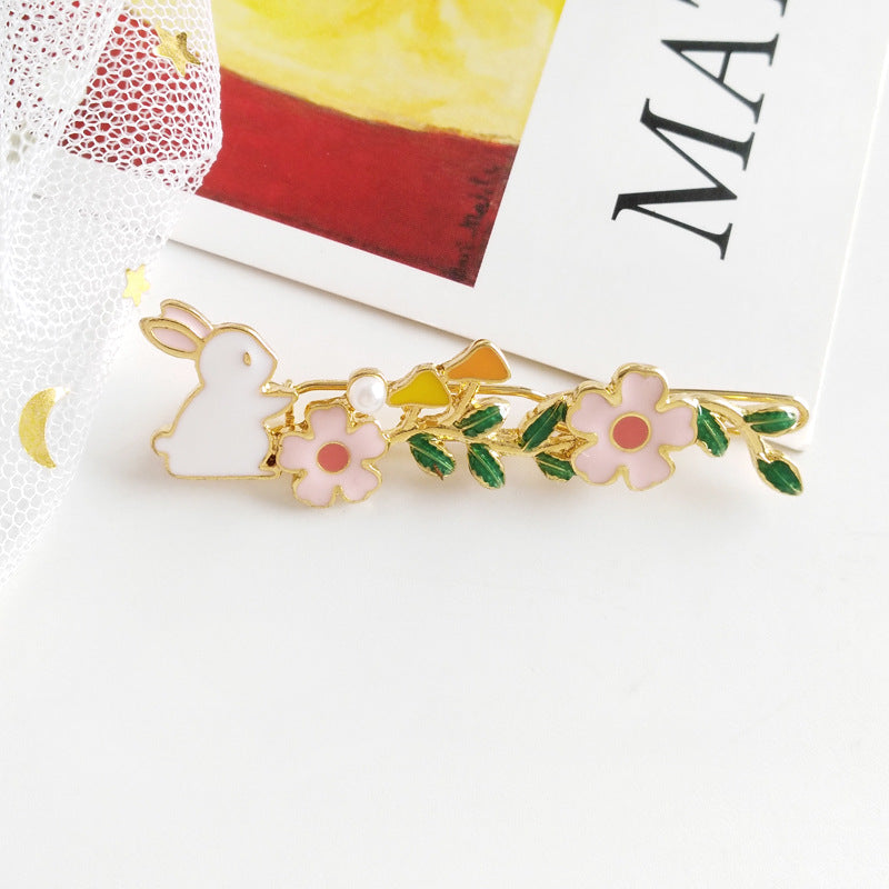 Creative Girly Hairpin - Geometric Alloy Hair Accessory for Women