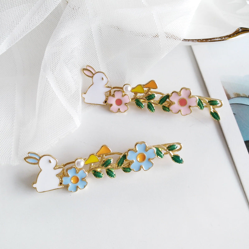 Creative Girly Hairpin - Geometric Alloy Hair Accessory for Women
