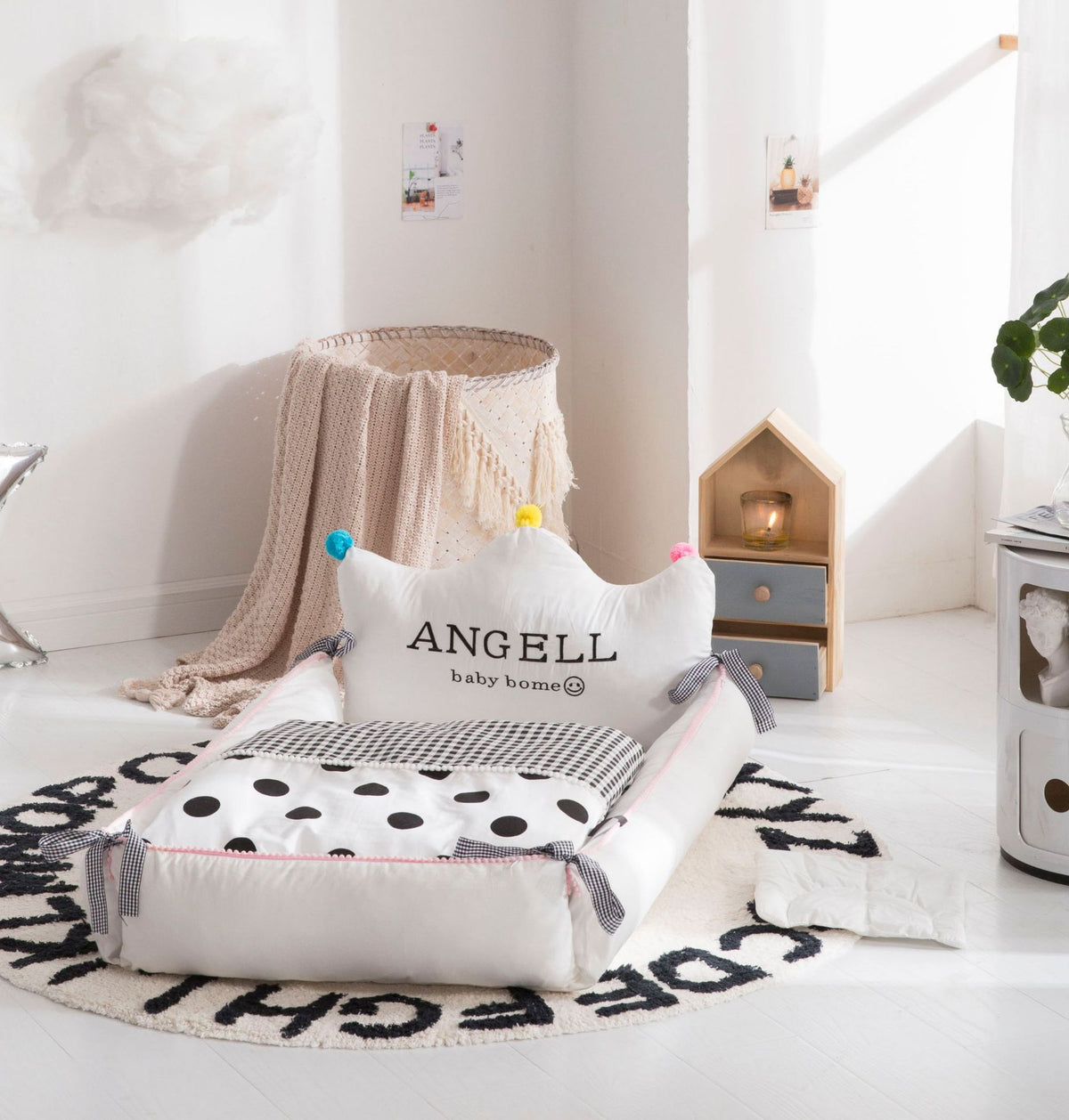 Portable Baby Bed Neonatal Uterine Bionic Crib - Washable & Adjustable Nursery