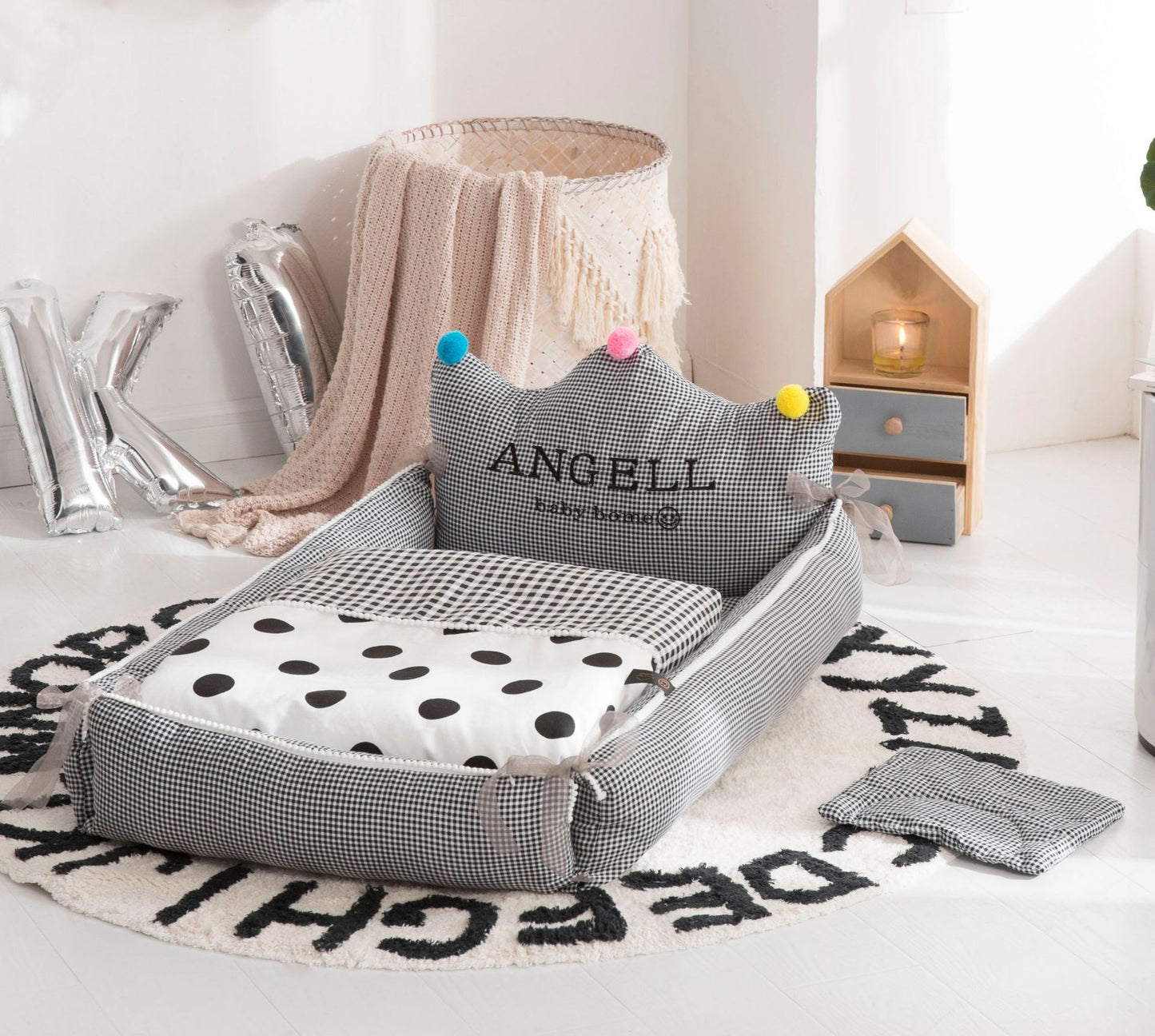 Portable Baby Bed Neonatal Uterine Bionic Crib - Washable & Adjustable Nursery
