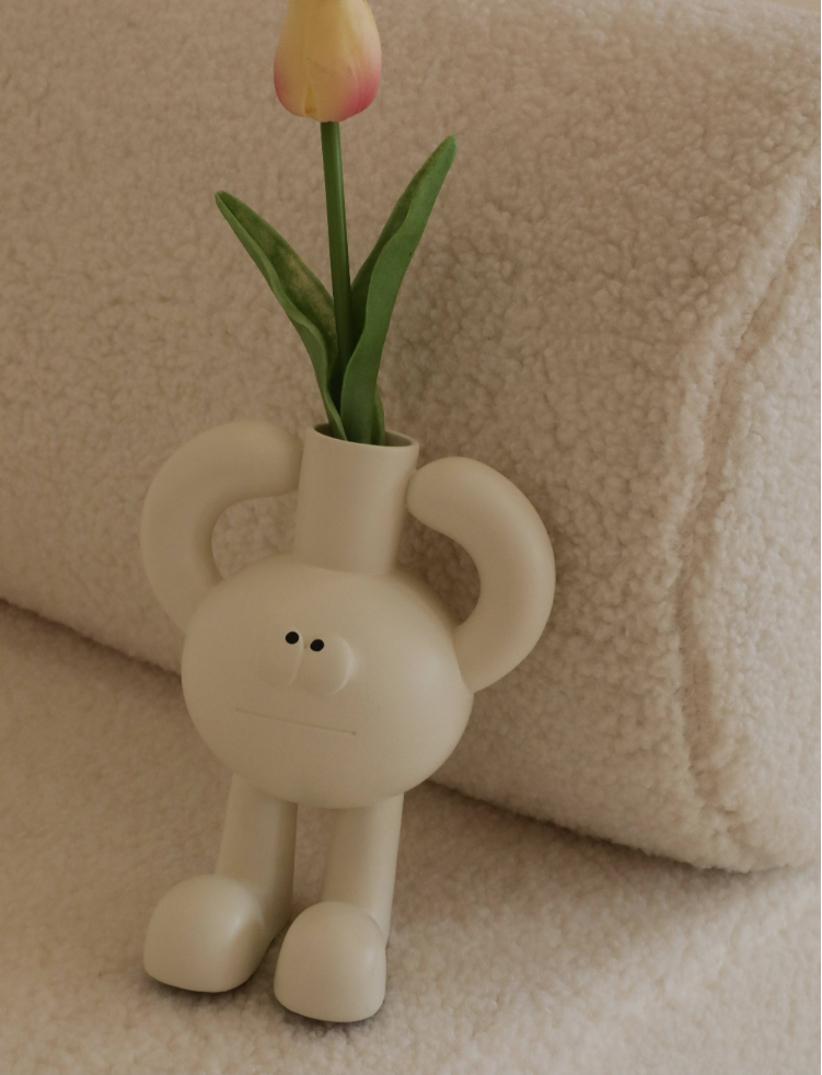 White Resin Vase for Living Room & Home Decor - Big-Toed Design