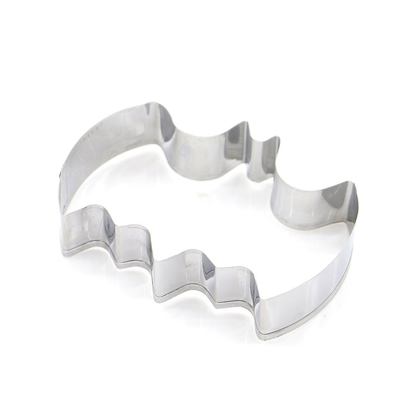 Stainless Steel Bat-Shaped Biscuit Mold for Baking Kitchen Decor