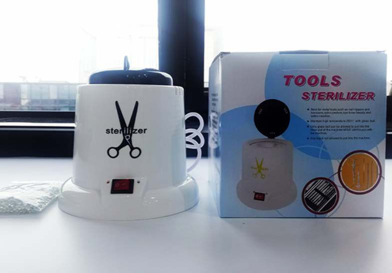 Nail Art Sterilizer Cup with Scissors