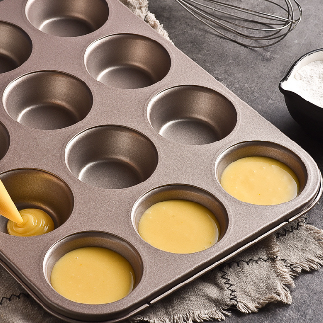 Nonstick Cake Mold 12-Well Carbon Steel Baking Round Pan