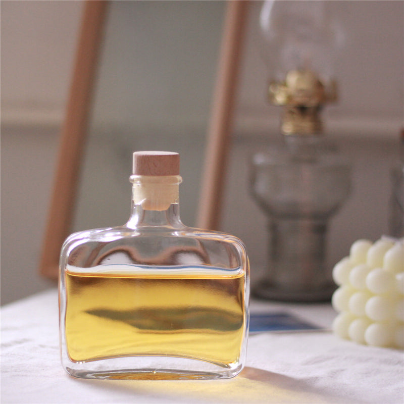 Small Sealed Wine Bottle with Lid - 180ml Home Storage & Barware
