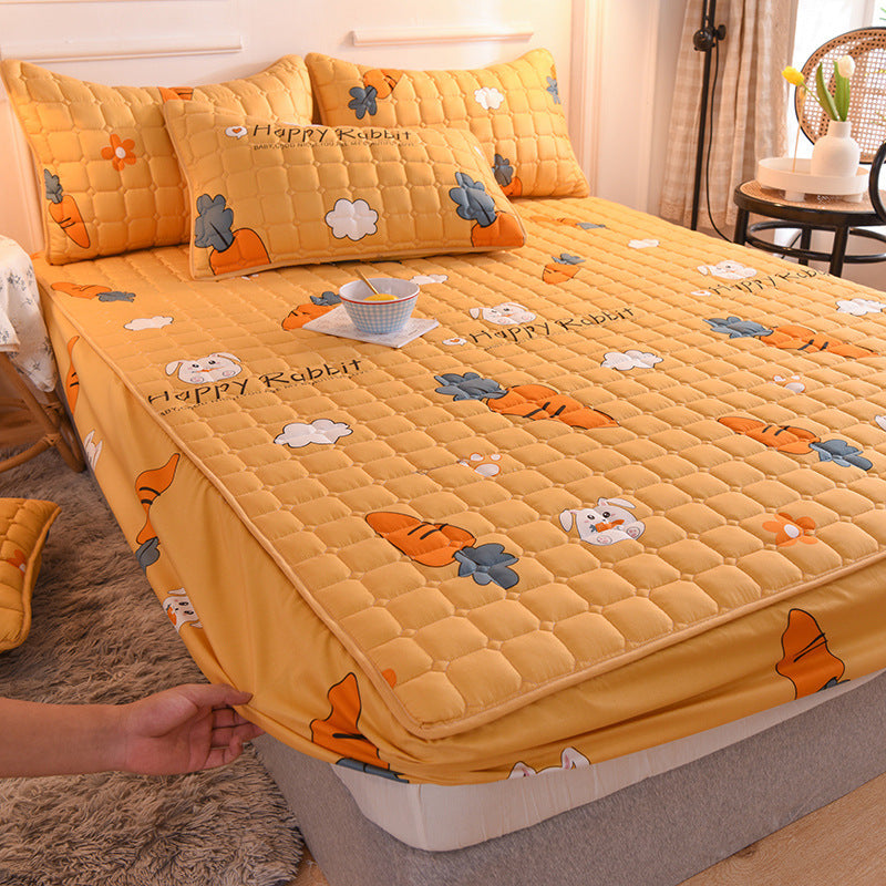 Waterproof Quilted Mattress Cover with Dustproof and Thickened Protection