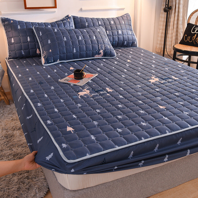 Waterproof Quilted Mattress Cover with Dustproof and Thickened Protection