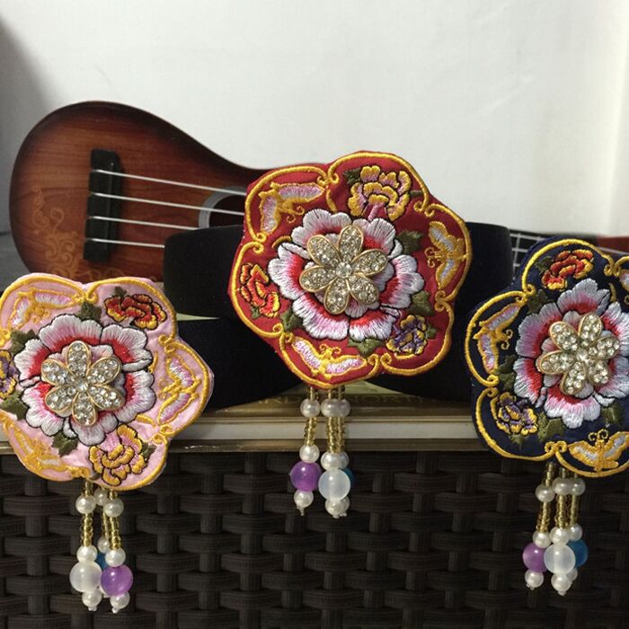 Embroidered Flower Headband Hair Accessory
