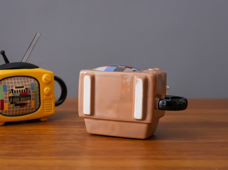 Creative Retro TV Ceramic Cup with Lid and Handle - 450ml, Multiple Colors