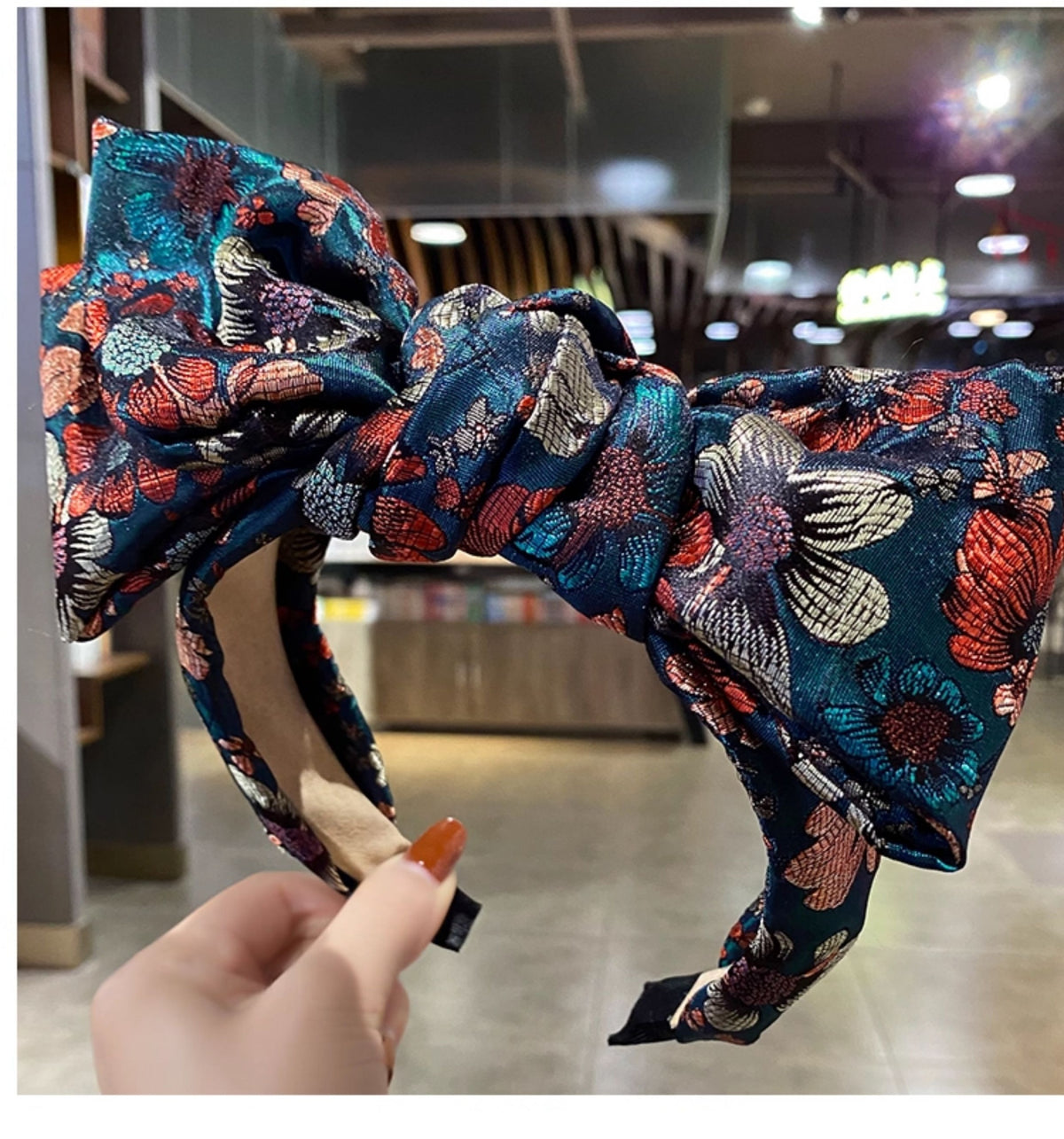 Retro Bow Headband – Jacquard Embroidered Hair Accessory