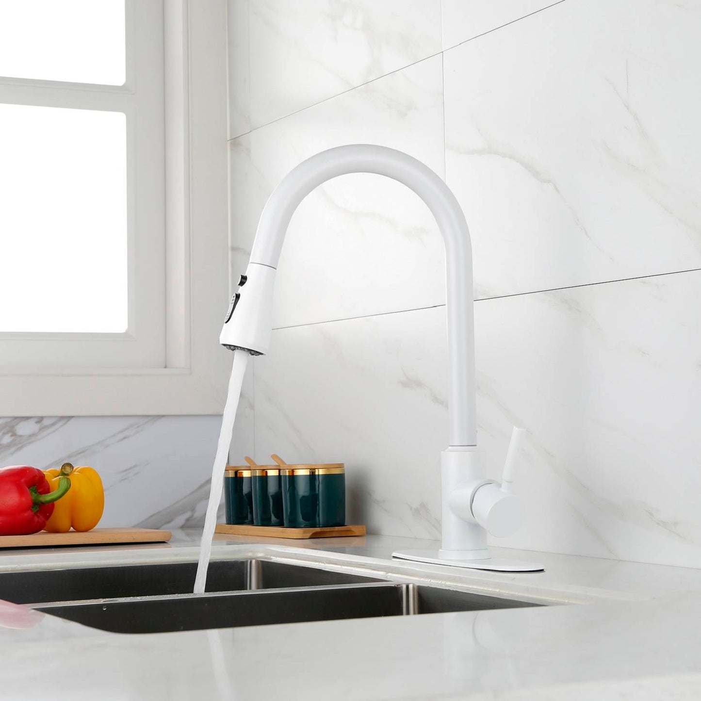 Kitchen Faucet with Pull-Out Sprayer - White Finish