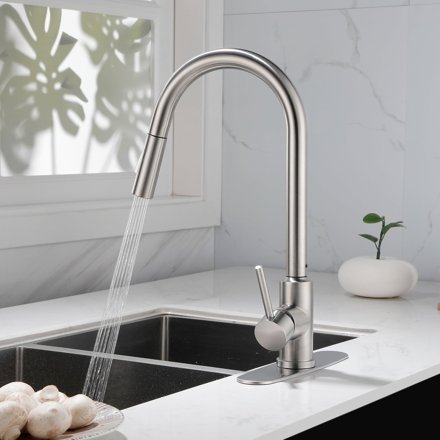 Stainless Steel Kitchen Faucet with Pull-Down Sprayer