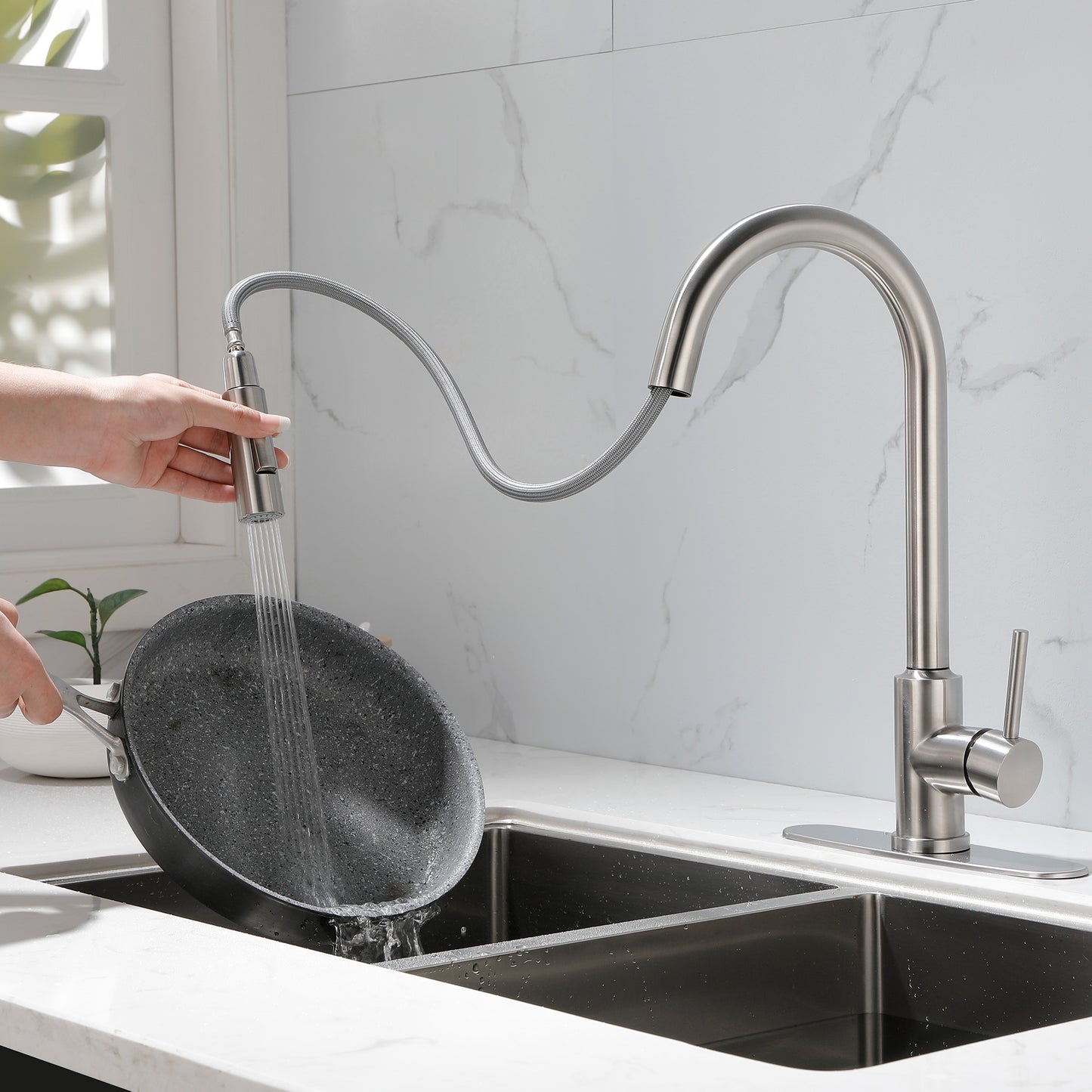 Stainless Steel Kitchen Faucet with Pull-Down Sprayer