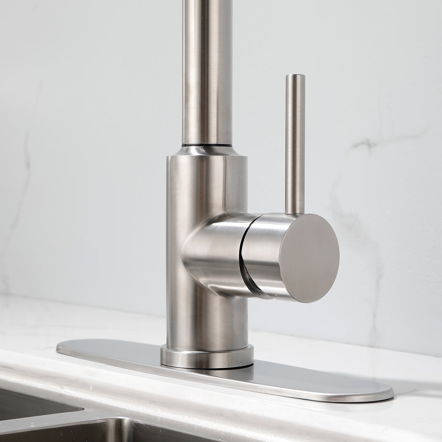 Stainless Steel Kitchen Faucet with Pull-Down Sprayer