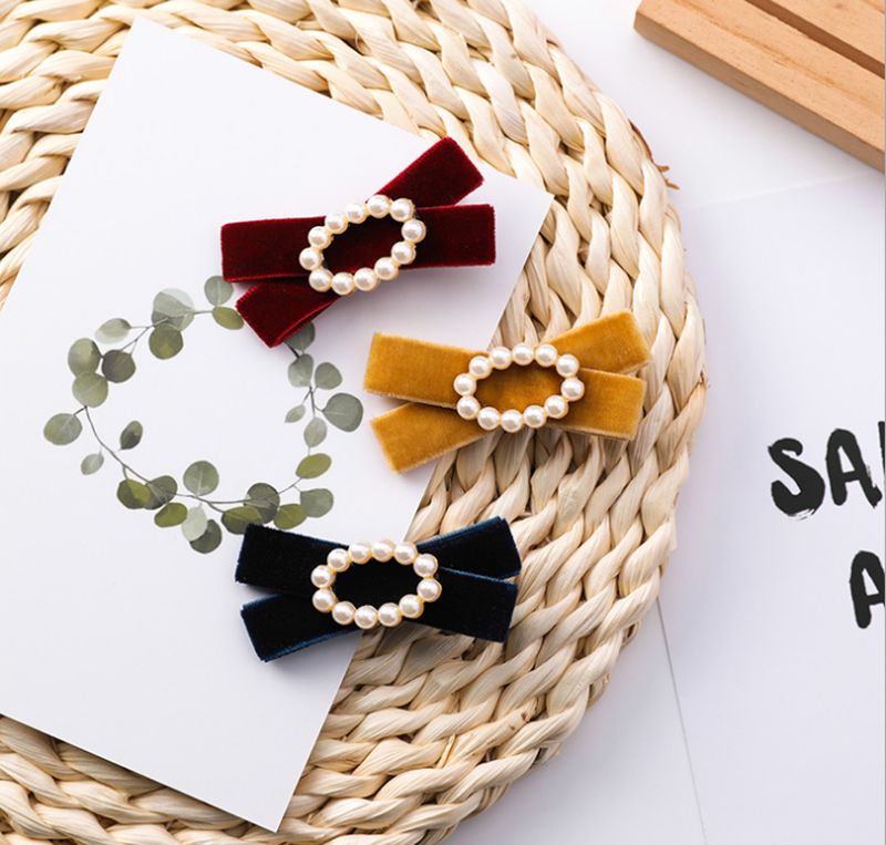 Handmade Pearl Velvet Bow Hairpin Autumn Winter Retro Hair Accessory for Women