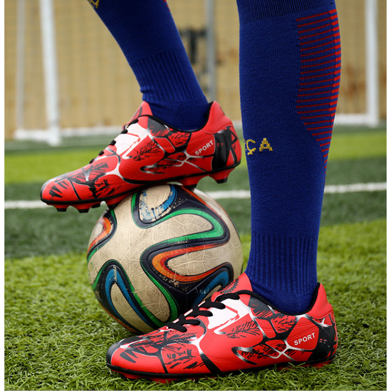 Unisex Soccer Shoes - Low Top Spike Cleats for All Sizes