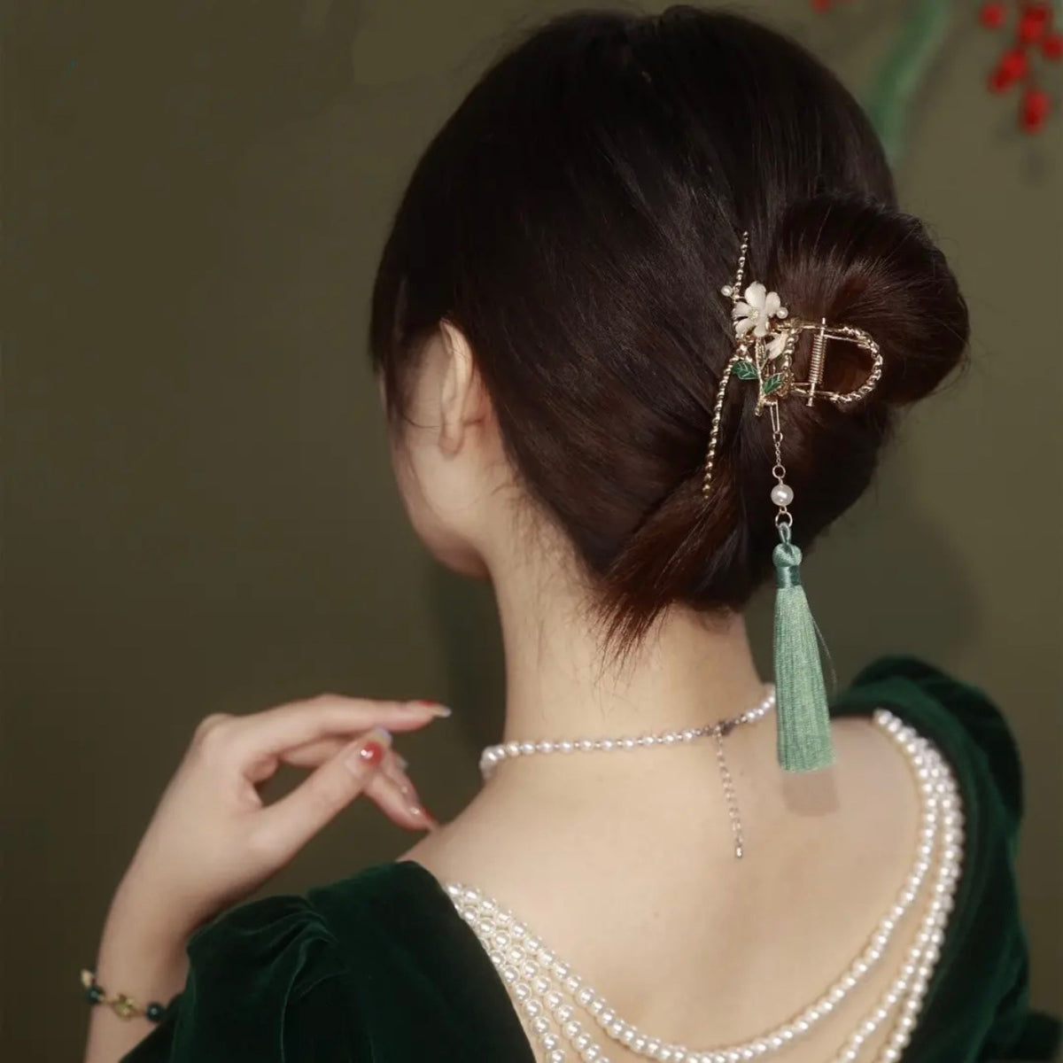 Flower Tassel Hair Clip - Fashion Hair Accessory for Elegant Styles