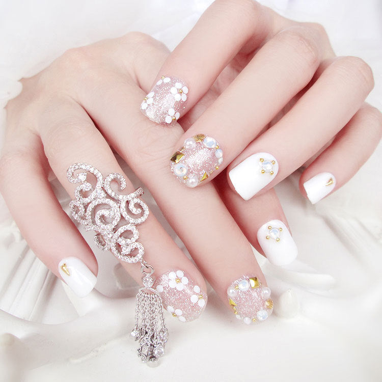 White Bride Fake Nails - 24 Pieces with Glue