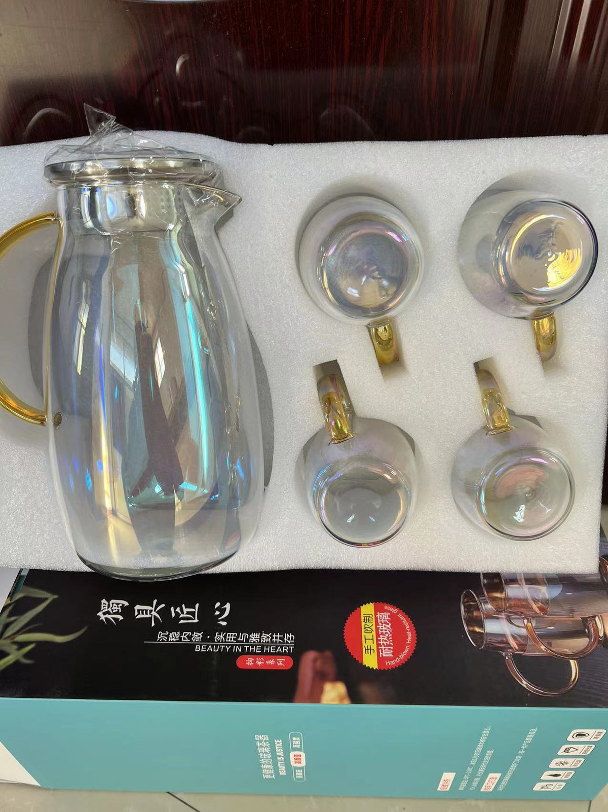 Colorful Glass Water Bottle with Borosilicate Material and Teapot Options