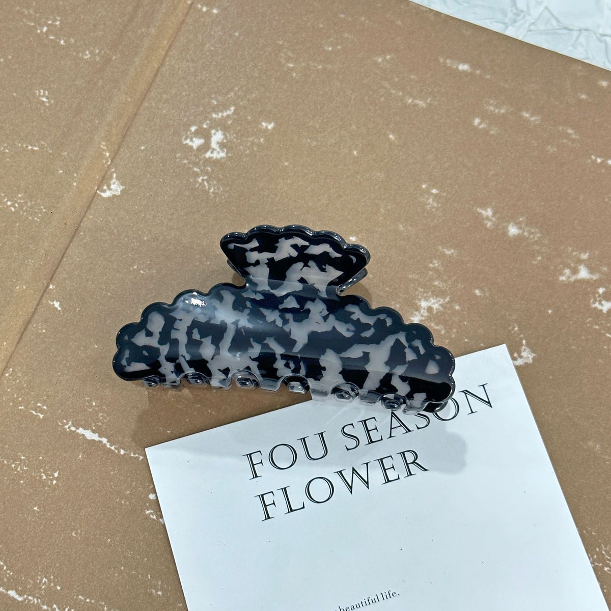 Acrylic Claw Clip with Spotted Pattern – Handmade Hair Accessory