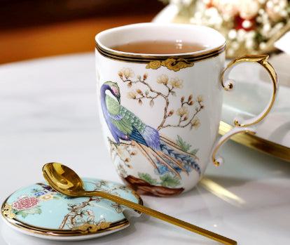 Colorful Ceramic Mug with Lid - British Style Drinkware for Kitchen