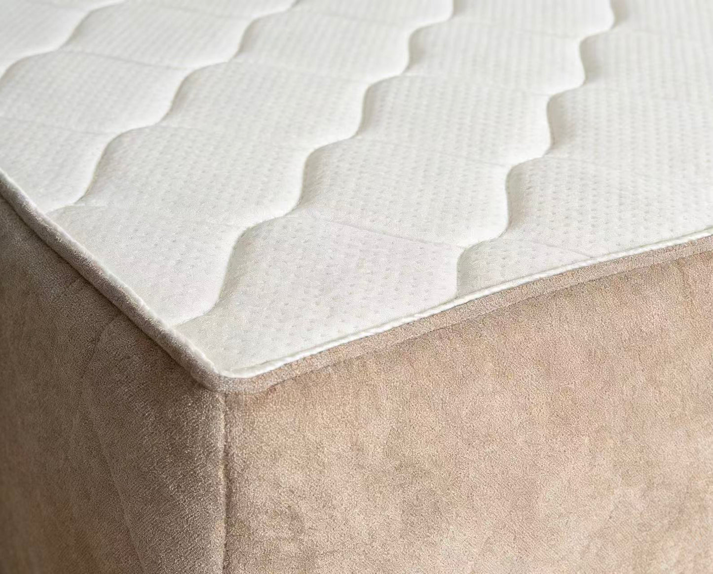 Compressible Chenille Bed - Light Khaki Beige, Space-Saving