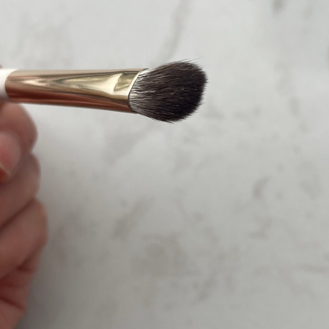 Double-Ended Eyeshadow Blending Brush - Soft Fiber Makeup Tool